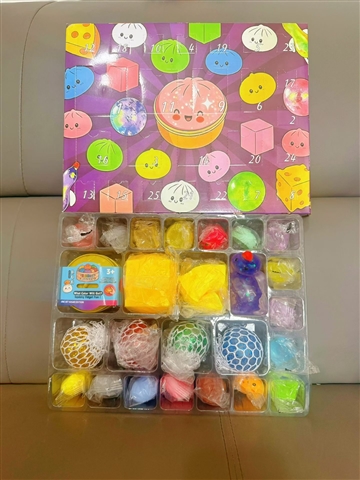 Mystery Baozi 24-Day Fidget Squishy Countdown Calendar image 2